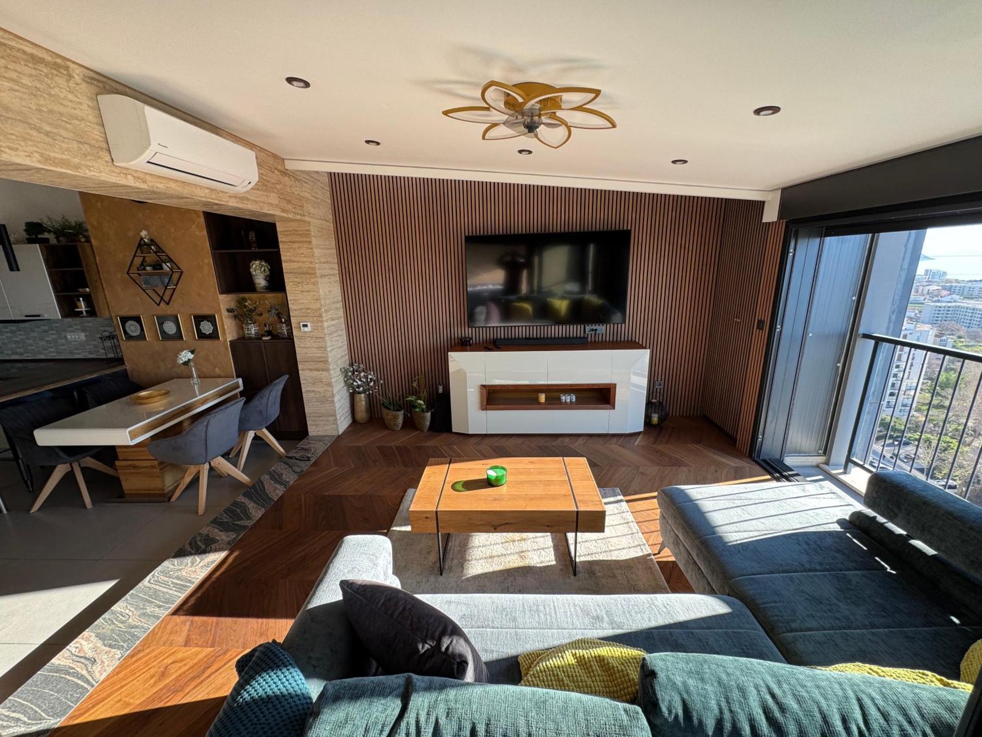 Magic View Luxury Penthouse With Jacuzzi And Sea View Apartamento Split Exterior foto
