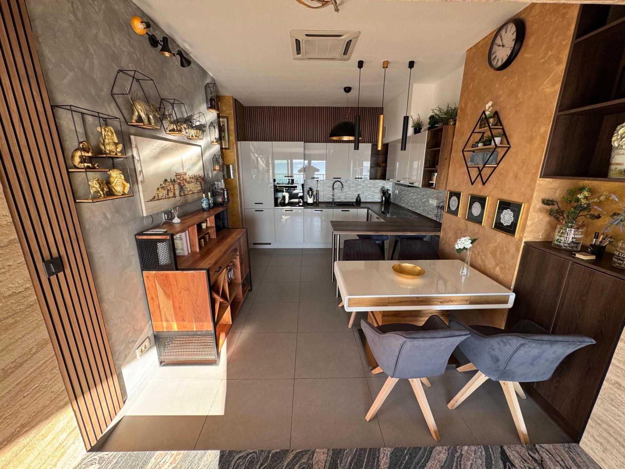 Magic View Luxury Penthouse With Jacuzzi And Sea View Apartamento Split Exterior foto